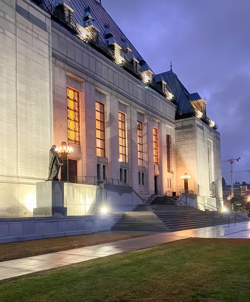 A grand stone building exemplifying Law Firm Corporate Performance Consulting